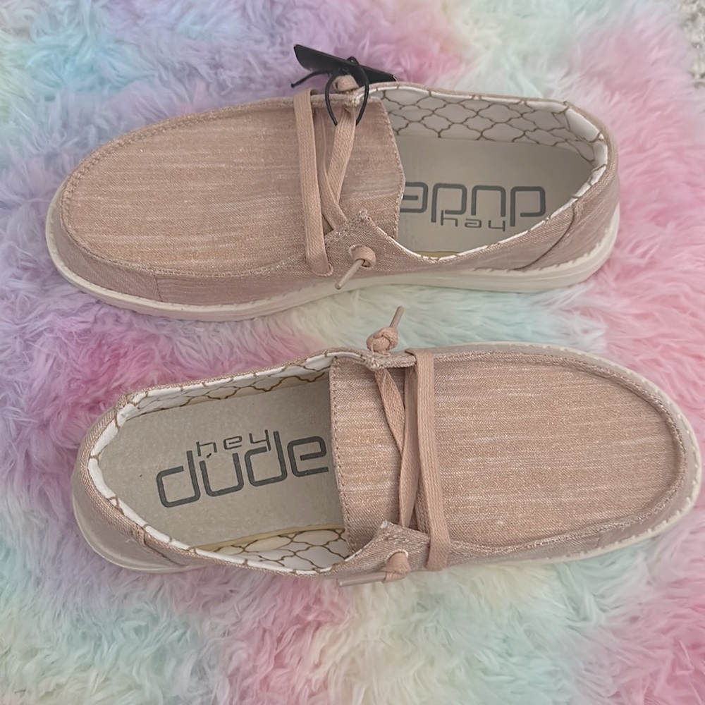 Brand NEW! Sparkling rose gold ; slide shoe! Super comfortable
